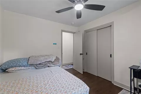 Bedroom - 229 Cedar Rd, Chesapeake, VA 23322 photo 3 of 6