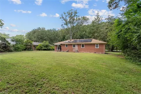 Exterior - 229 Cedar Rd, Chesapeake, VA 23322 photo 4 of 5
