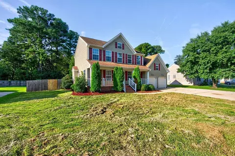 Exterior - 4021 Cory Ln, Chesapeake, VA 23321 photo 8 of 8