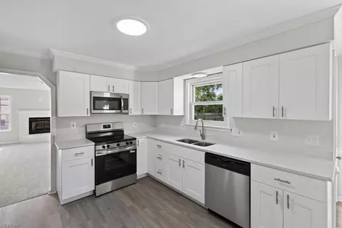 Kitchen - 4021 Cory Ln, Chesapeake, VA 23321 photo 3 of 3