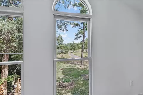 Entry Way - 1008 Beach Rd, Hampton, VA 23664 photo 2 of 2