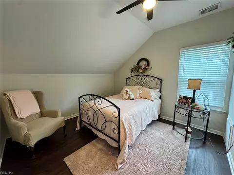 Bedroom - 2600 Einstein Dr, Virginia Beach, VA 23456 photo 4 of 5