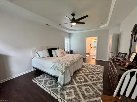 Bedroom - 2600 Einstein Dr, Virginia Beach, VA 23456 photo 2 of 5