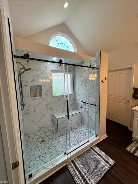Bath - 2600 Einstein Dr, Virginia Beach, VA 23456 photo 1 of 3
