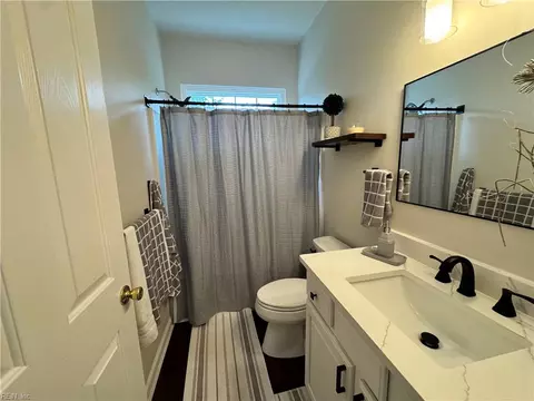 Bath - 2600 Einstein Dr, Virginia Beach, VA 23456 photo 3 of 3
