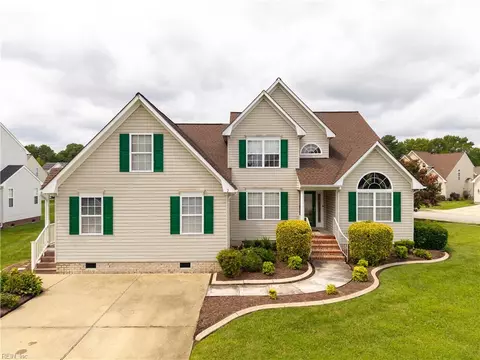 Exterior - 2 Egret Cir, Hampton, VA 23666 photo 2 of 10
