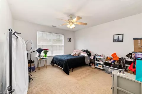 Bedroom - 2 Egret Cir, Hampton, VA 23666 photo 3 of 7