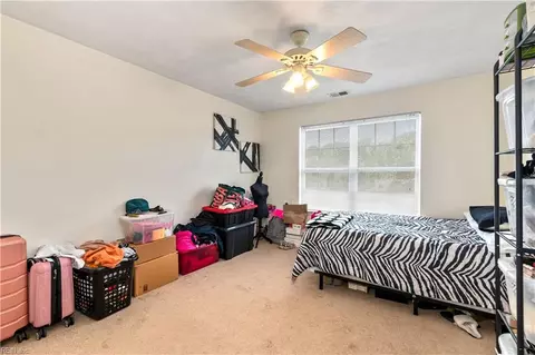 Bedroom - 2 Egret Cir, Hampton, VA 23666 photo 4 of 7