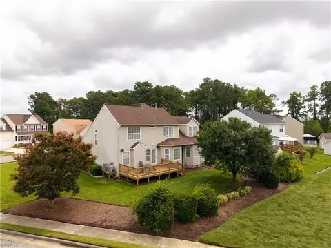 View/Area - 2 Egret Cir, Hampton, VA 23666 photo 4 of 19