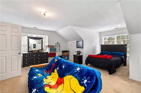 Bedroom - 2 Egret Cir, Hampton, VA 23666 photo 6 of 7