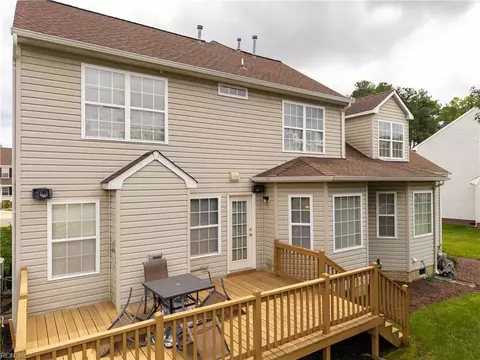 Exterior - 2 Egret Cir, Hampton, VA 23666 photo 9 of 10