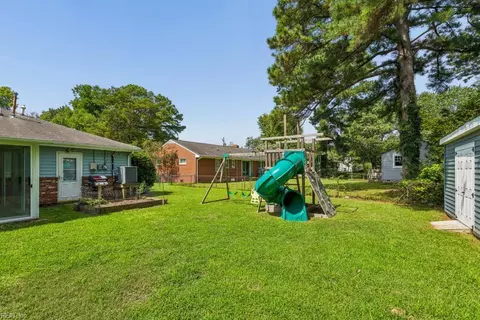 Exterior - 108 Raymond Dr, Hampton, VA 23666 photo 9 of 13