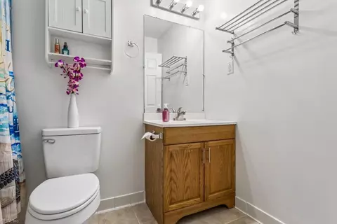 Bath - 108 Raymond Dr, Hampton, VA 23666 photo 5 of 5