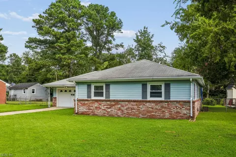 Exterior - 108 Raymond Dr, Hampton, VA 23666 photo 3 of 13