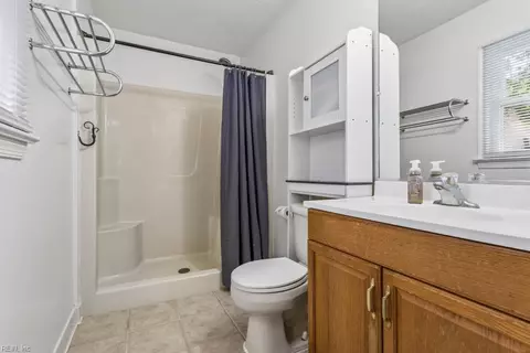 Bath - 108 Raymond Dr, Hampton, VA 23666 photo 1 of 5