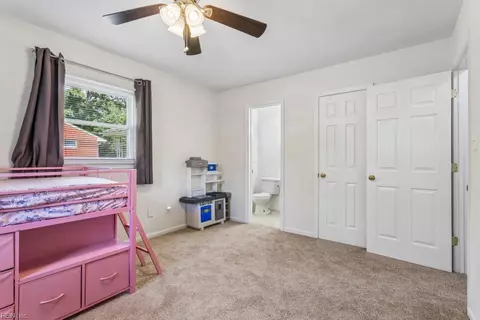 Bedroom - 108 Raymond Dr, Hampton, VA 23666 photo 3 of 5