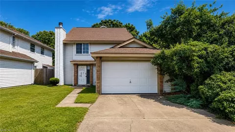 5348 Chatham Lake Dr, Virginia Beach, VA 23464