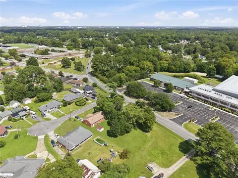 View/Area - 424 Shell Rd, Chesapeake, VA 23323 photo 3 of 4