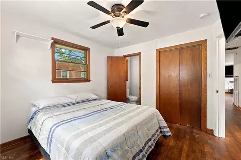 Bedroom - 424 Shell Rd, Chesapeake, VA 23323 photo 2 of 5