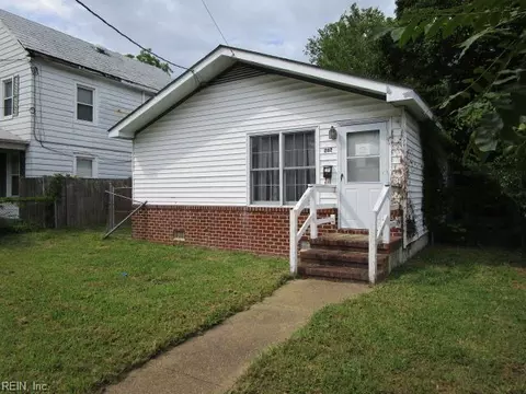 Exterior - 262 Lee St, Hampton, VA 23669 photo 1 of 3