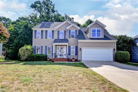102 Bluffs Cir, Williamsburg, VA 23185