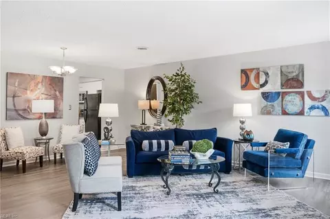 Living - 4 Valor Pl, Hampton, VA 23669 photo 1 of 1