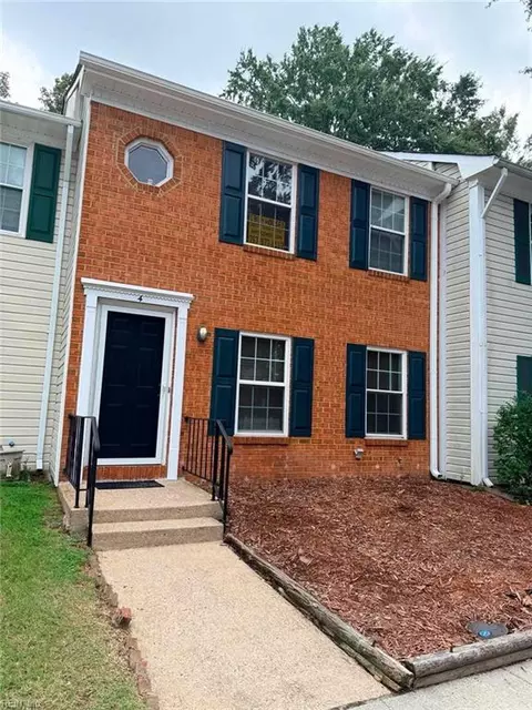 Exterior - 4 Valor Pl, Hampton, VA 23669 photo 2 of 3