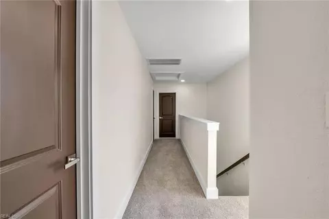 Entry Way - 207 N 7th St, Suffolk, VA 23434 photo 8 of 9