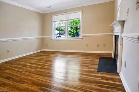 1 Academy Ln, Hampton, VA 23669 photo 2