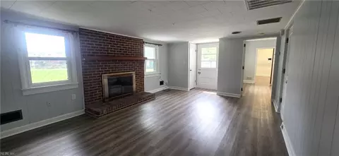 Living - 1527 Eagle Ave, Norfolk, VA 23518 photo 8 of 9