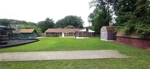Exterior - 1527 Eagle Ave, Norfolk, VA 23518 photo 6 of 10
