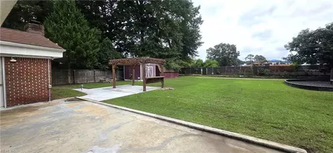 Exterior - 1527 Eagle Ave, Norfolk, VA 23518 photo 5 of 10