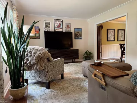 Living - 203 Manassas Ct, Hampton, VA 23669 photo 1 of 4