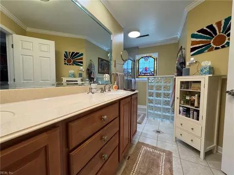 Bath - 203 Manassas Ct, Hampton, VA 23669 photo 1 of 7