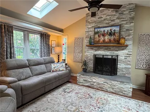 Living - 203 Manassas Ct, Hampton, VA 23669 photo 2 of 4