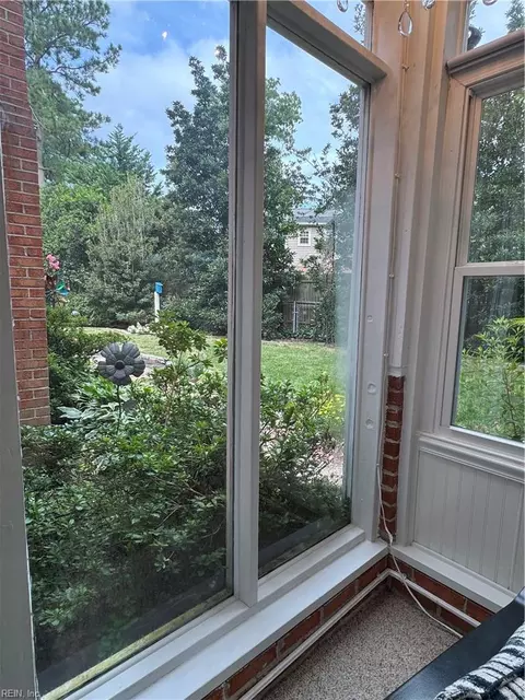Exterior - 203 Manassas Ct, Hampton, VA 23669 photo 6 of 8