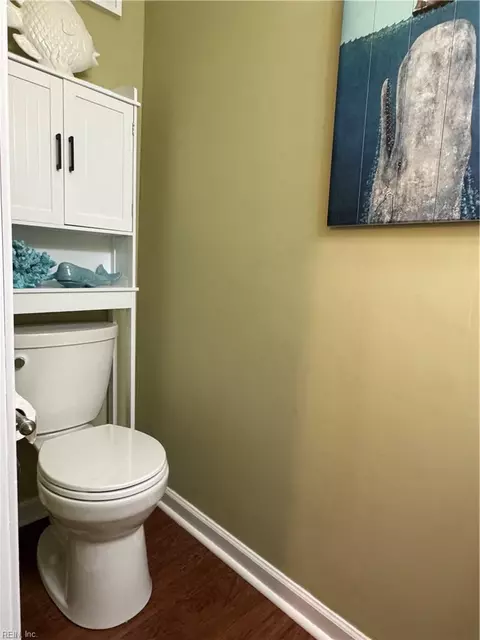 Bath - 203 Manassas Ct, Hampton, VA 23669 photo 7 of 7