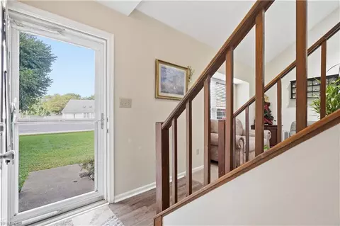 Entry Way - 104 Springdale Way, Hampton, VA 23666 photo 2 of 5
