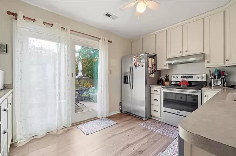 Kitchen - 104 Springdale Way, Hampton, VA 23666 photo 2 of 3