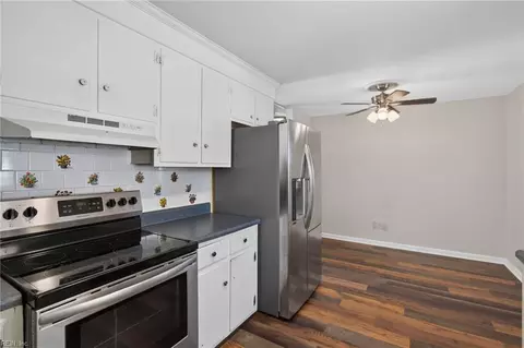 Kitchen - 18 Haley Dr, Hampton, VA 23661 photo 3 of 3