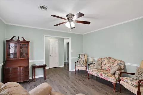 Entry Way - 15 Patriot Cres, Hampton, VA 23666 photo 1 of 2