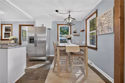 Dining - 3012 Herbert St, Norfolk, VA 23513 photo 2 of 2