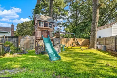 Exterior - 3012 Herbert St, Norfolk, VA 23513 photo 3 of 5