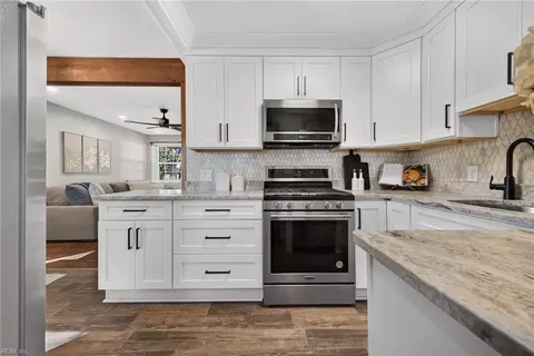 Kitchen - 3012 Herbert St, Norfolk, VA 23513 photo 3 of 4