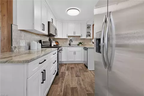 Kitchen - 3012 Herbert St, Norfolk, VA 23513 photo 2 of 4