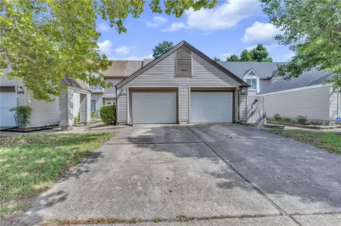 3498 Smokey Chamber Dr, Virginia Beach, VA 23462