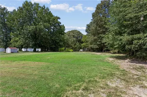 Exterior - 6331 Hickory Fork Rd, Gloucester, VA 23061 photo 3 of 3