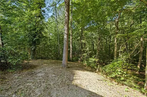 Exterior - 7133 Brendan Ct, Gloucester, VA 23061 photo 9 of 9