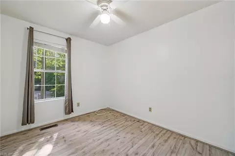 Bedroom - 7133 Brendan Ct, Gloucester, VA 23061 photo 4 of 4