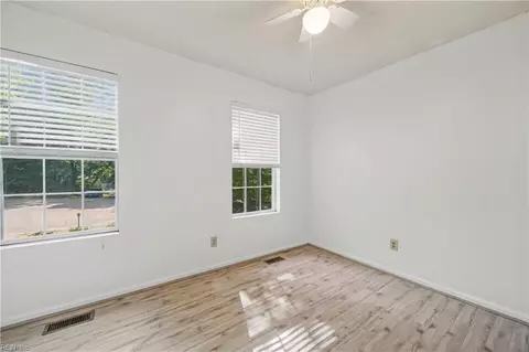 Bedroom - 7133 Brendan Ct, Gloucester, VA 23061 photo 1 of 4